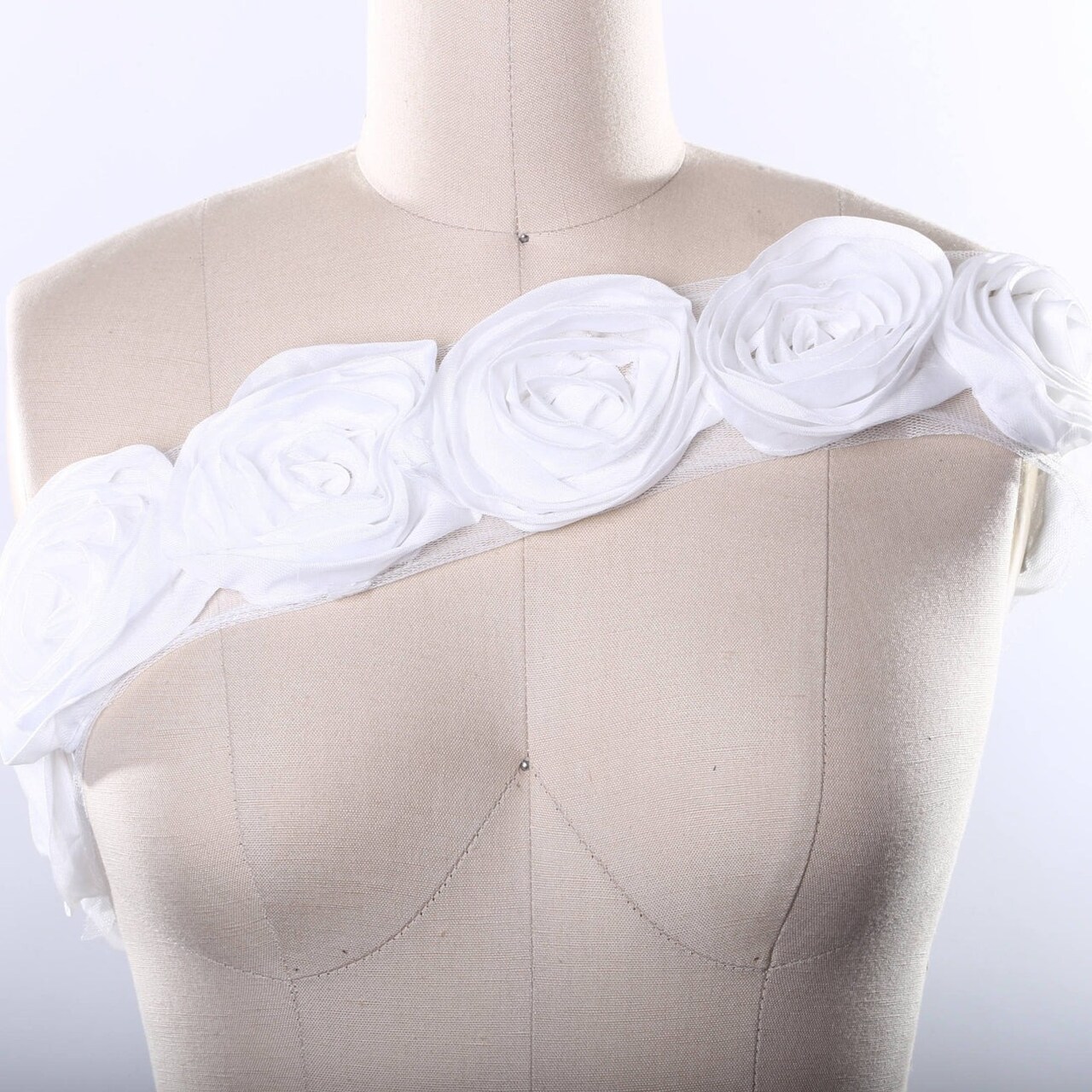 1 Yard 3D Swirled Rose Lace Trim White Floral Design 3 Inch wide